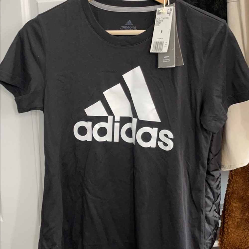 Adidas tee